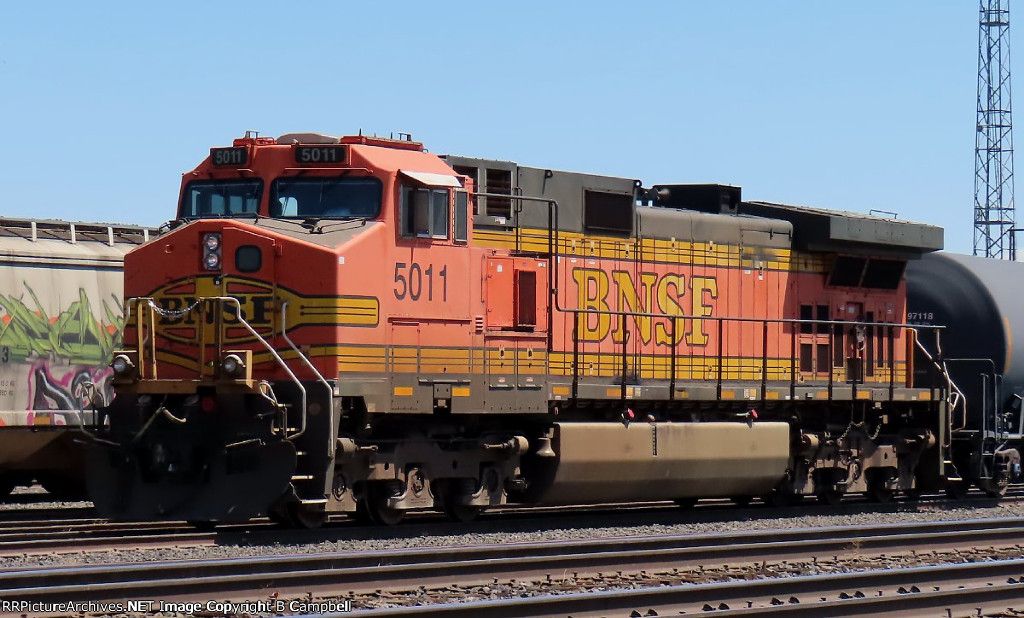 BNSF 5011